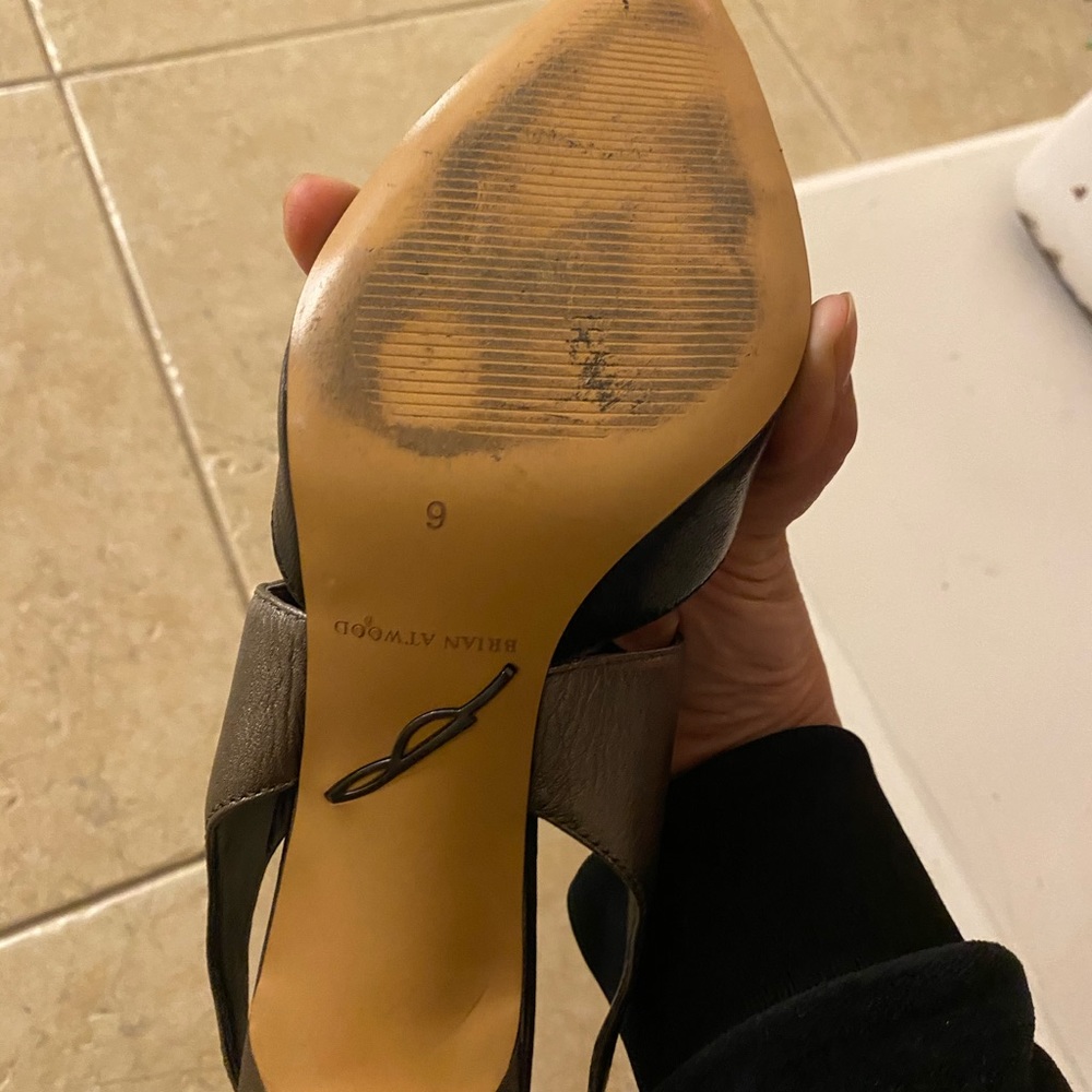 Heels - Picture 9 of 9
